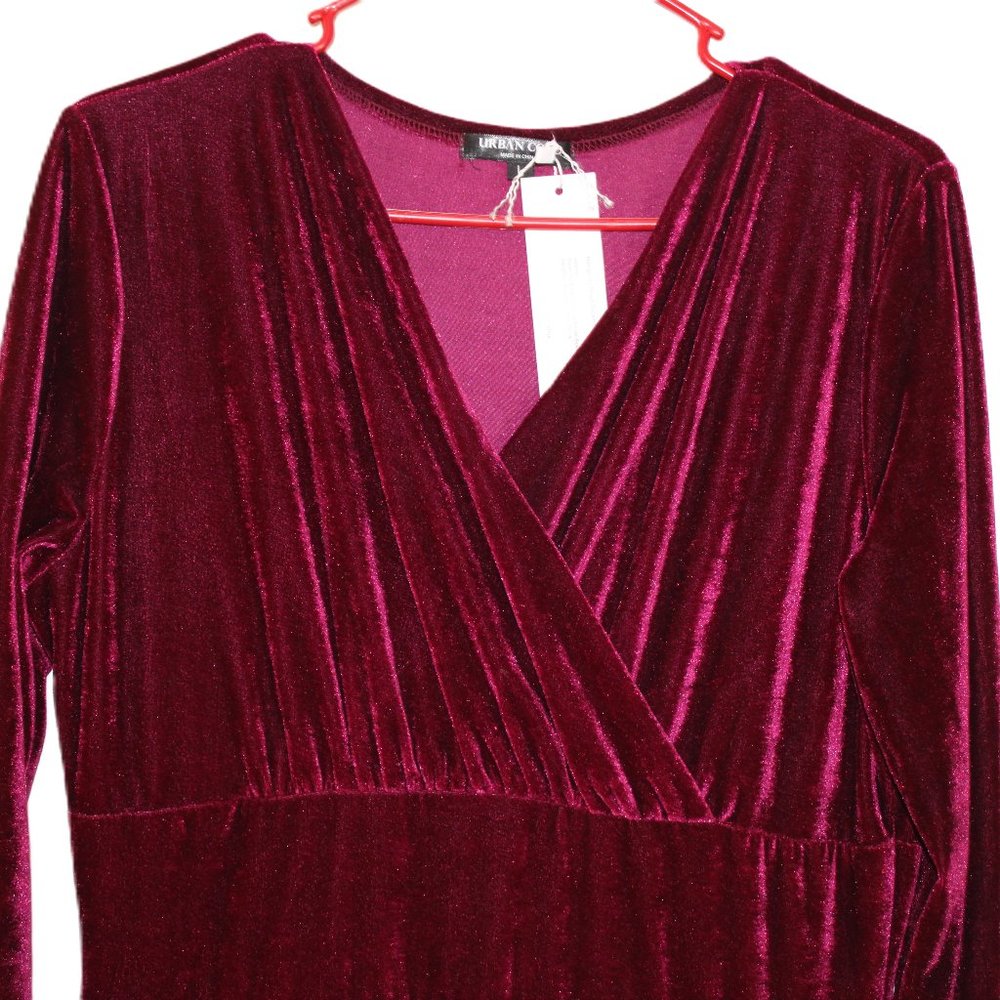 Urban CoCo Long Sleeve V-Neck Red Crush Velvet Size L - Picture 8 of 12